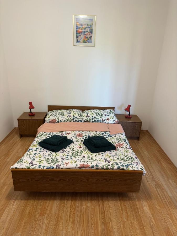 Apartmani Marko Novalja Eksteriør bilde