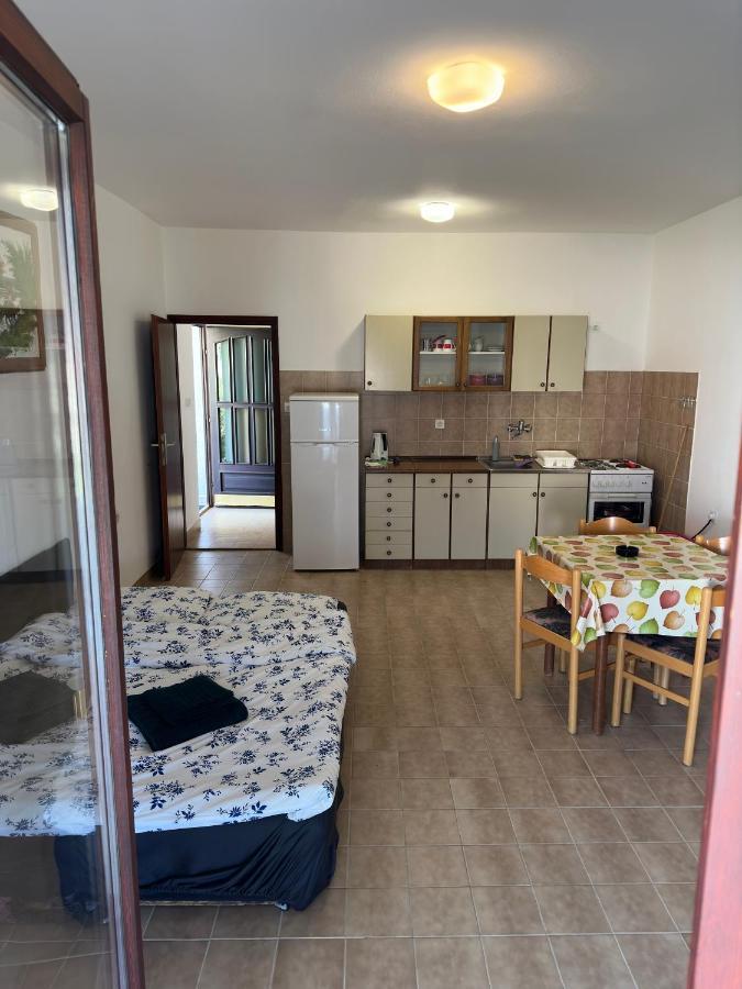 Apartmani Marko Novalja Eksteriør bilde