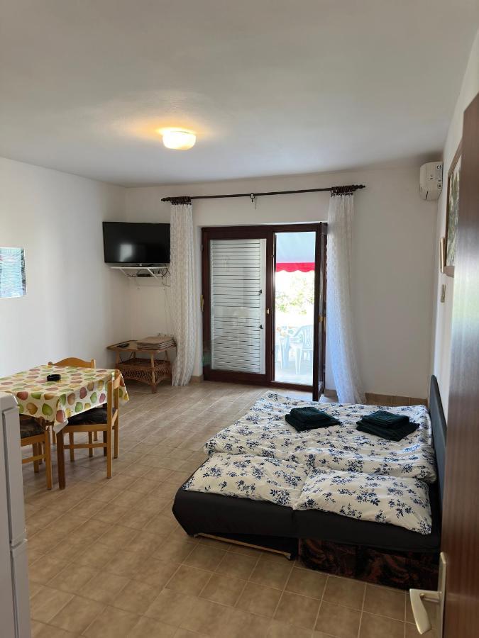 Apartmani Marko Novalja Eksteriør bilde
