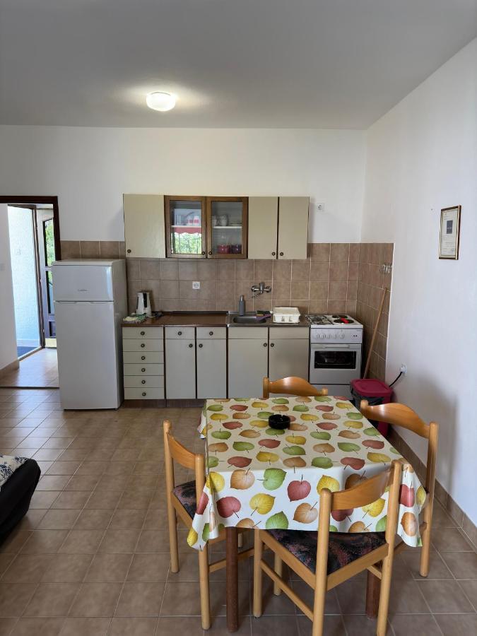 Apartmani Marko Novalja Eksteriør bilde