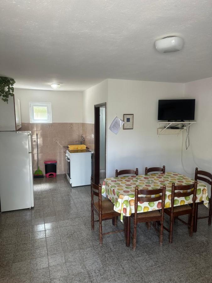 Apartmani Marko Novalja Eksteriør bilde
