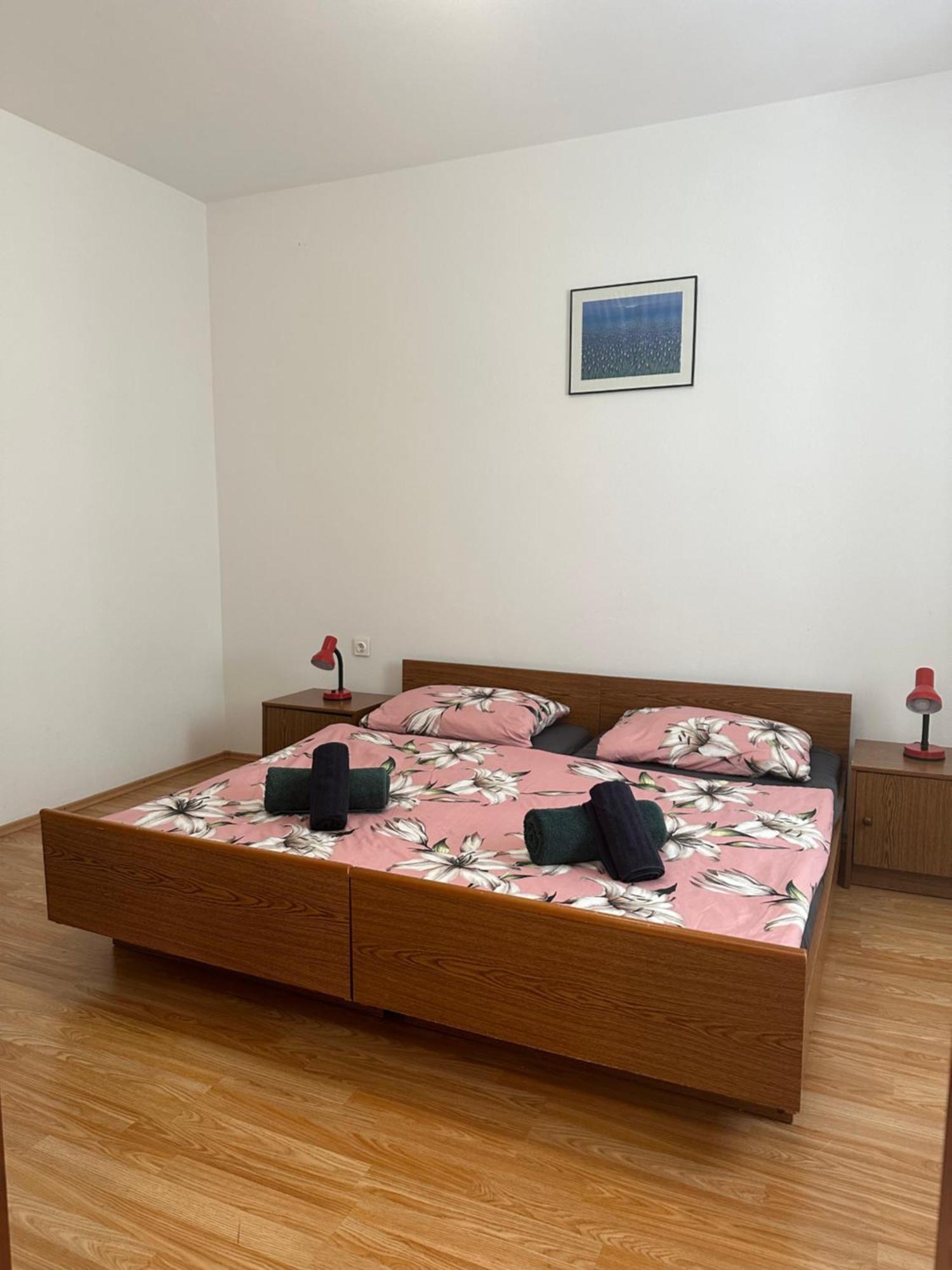 Apartmani Marko Novalja Eksteriør bilde